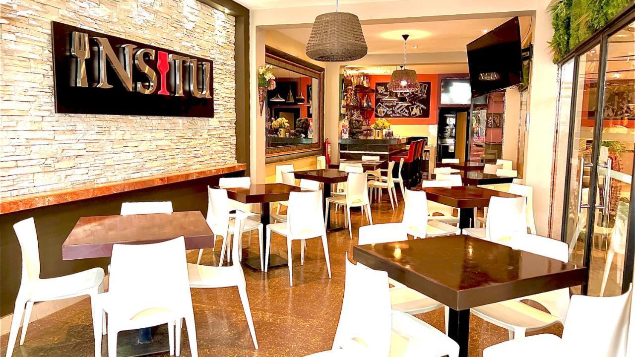 Rizzo Plaza Hotel Тумбес Экстерьер фото